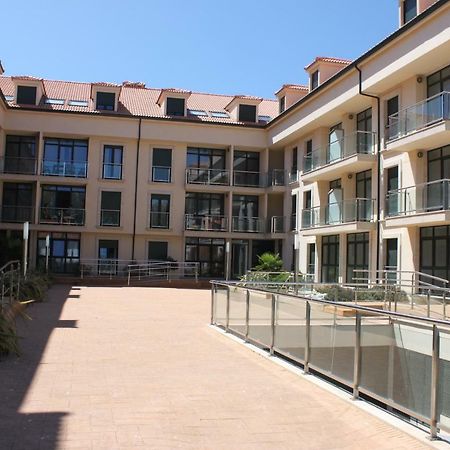 Grupoele3 Edificio Camposino Apartment Finisterre Bagian luar foto
