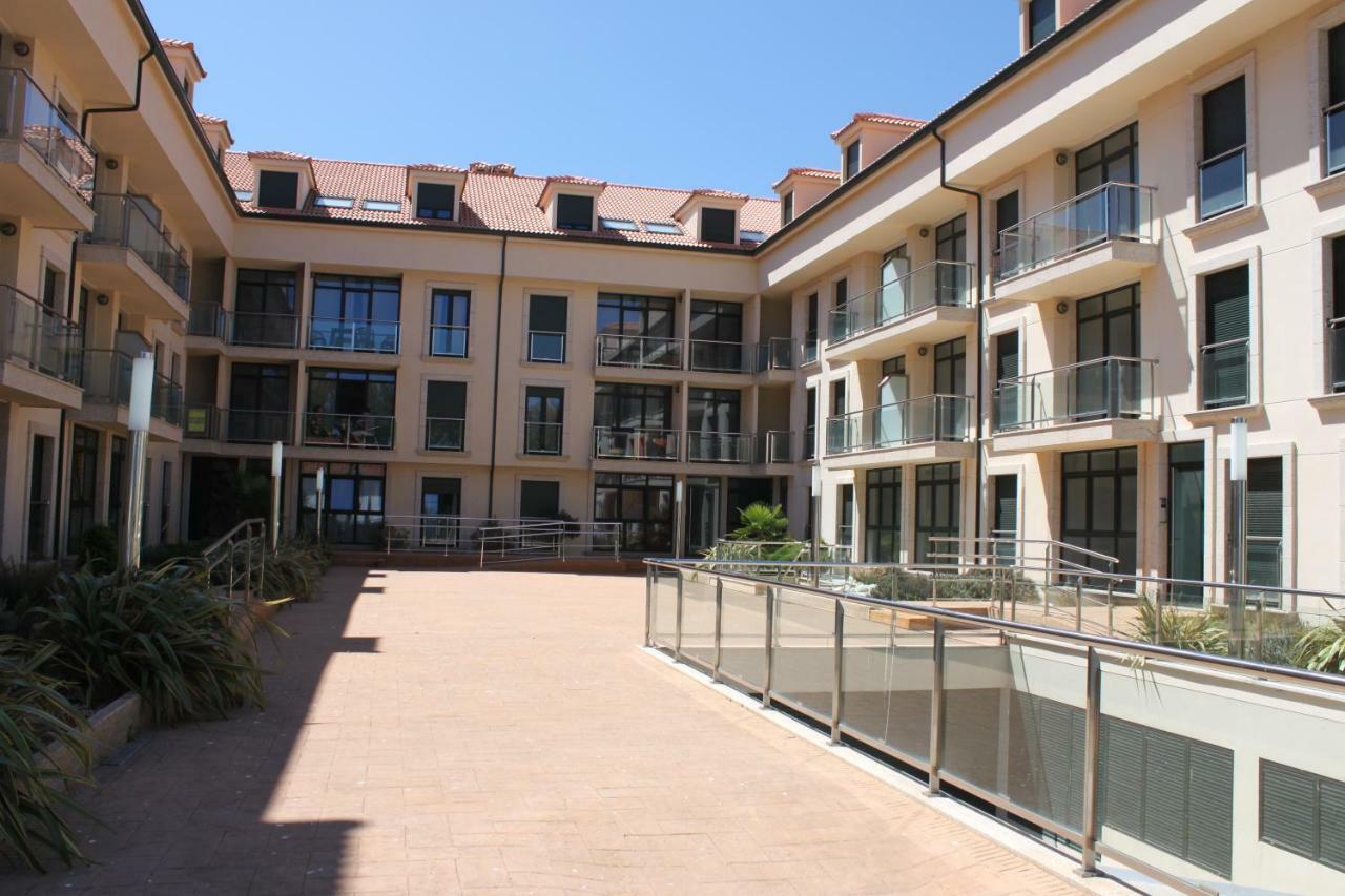 Grupoele3 Edificio Camposino Apartment Finisterre Bagian luar foto
